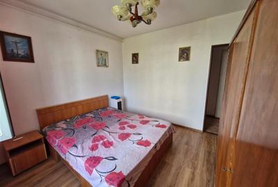 Apartament cu 3 camere decomandat, mobilat în Dristor