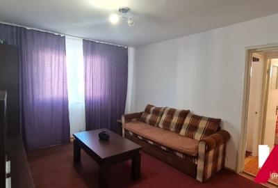 Apartament cu 3 camere semidecomandat, mobilat în Mihai Viteazul