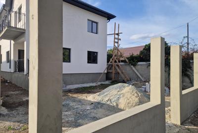 Agenție imobiliară vindem parte din duplex în Năvodari - 2
