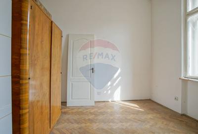 De vânzare, imobil reprezentativ / parțial, strada De Mijloc! - 5