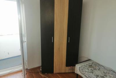 3 camere, mobilat și utilat - 10