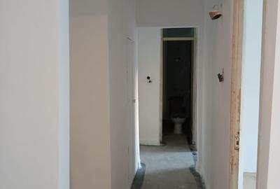 Vanzare apartament cu 4 camere Alexandria - 3