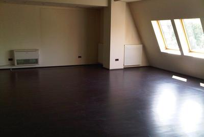 5 CAMERE MANSARDA|| OPORTUNITATE DE INVESTITIE| multiple optiuni de folosinta - 1