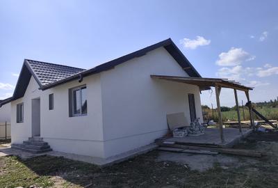FARA COMISIOANE casa 4 camere 2 bai P+pod terasa la cheie in Crevedia - 3