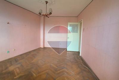 Apartament cu 3 camere de vânzare -decomandat- Micro 13, Galați - 1