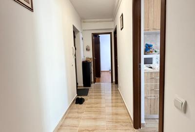 Apartament 2 camere de închiriat, Solstițiului 8, 450 € - 9