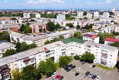 Micro 16 | Apartament decomandat cu 4 camere si 2 balcoane - 2