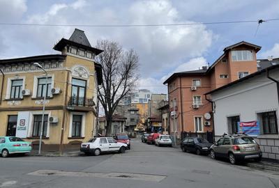 Apartament cu 5 camere decomandat, mobilat în Dacia