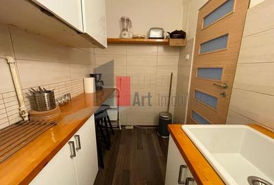 APARTAMENT 2 CAMERE -SALA PALATULUI - 13