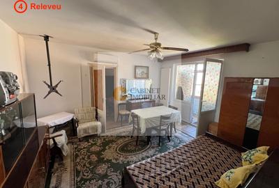 Apartament cu 2 camere semidecomandat, mobilat în Universitate