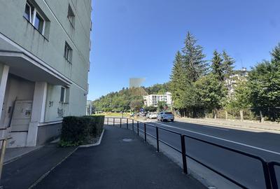 Spatiu pentru birou | 10 mp | intrare separata | baie | Judetean - 4