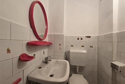 Apartament spatios 3 camere decomandate, 2 bai, etaj 3, zona Mioritei, Bacau - 9