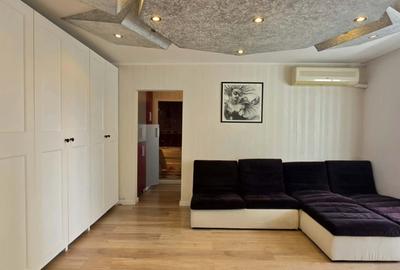 Apartament cu 3 camere semidecomandat în Iosia