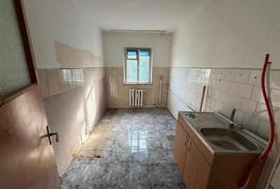 Apartament 3 camere, etaj 1, zona Centrala (fosta Autogara) 76 mp - 1