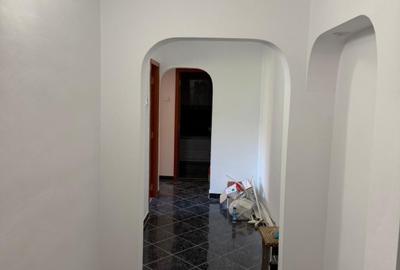 Apartament 3 camere, decomandat - 8