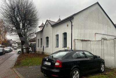 Casă individuală cu 5 camere în Ștefan cel Mare