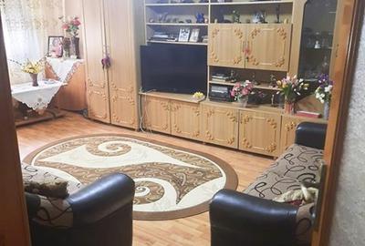 Apartament cu 2 camere decomandat în Radu Negru