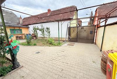 Casa individuala cu 3 camere de vanzare in Lazaret - 4