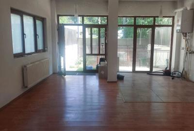 Casă individuală cu 5 camere în Bucureștii Noi