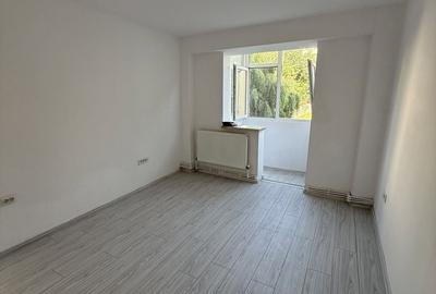 De vânzare apartament 2 camere Nou etaj 1 - 2