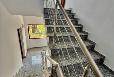 Timpuri Noi metrou, Splaiul Unirii , Vila P+2+M.Prima inchiriere,TOTUL NOU - 9