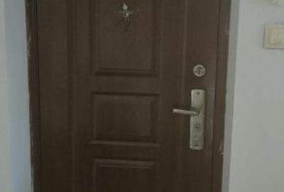 De vânzare apartament 2 camere decomandat | Zona 8 Mai - 32