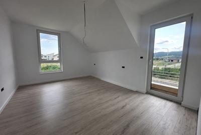 Casa Individuală 138 mp| teren 400 mp| zona Orizont - 6