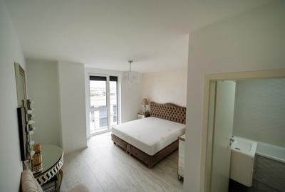 Apartament cu 3 camere decomandat, mobilat în Soarelui