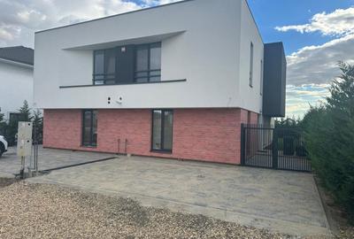 Duplex cu 4 camere în Dumbrăvița