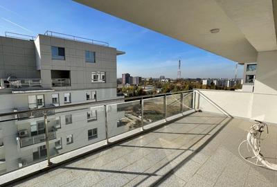 Penthouse cu 4 camere semidecomandat în Domenii