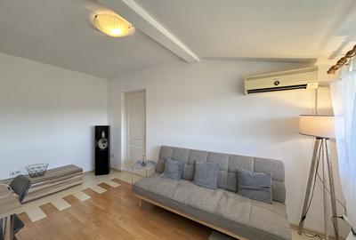 Apartament 2 camere, modern, decomandat in Complexul Studențesc