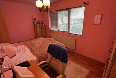 Apartament cu 3 camere semidecomandat în Circumvalațiunii