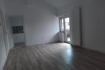 Apartament cu doua camere, decomandat, constructie noua!