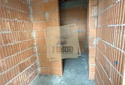 Casa individuala cu 4 camere 3 bai si 390 mp teren in Sura Mica - 10