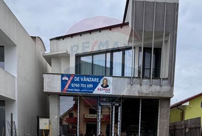 Casă / Vilă cu 6 camere de vânzare în zona Central - 2