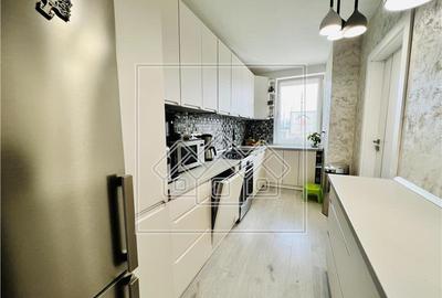 Casa de vanzare in Sibiu - la cheie - 4 camere, 3 bai, terasa - 10