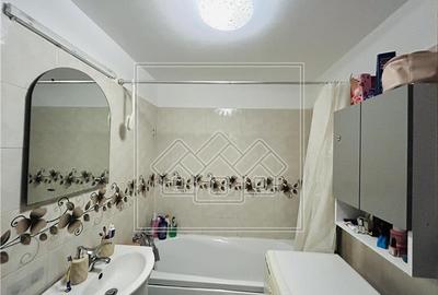 Apartament de vanzare in Sibiu - decomandat - 48 mp - etaj 2/3 - 14