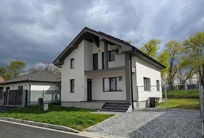 Casă individuală cu 5 camere în Calea Clujului