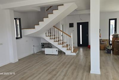 Casă 4 camere de închiriat | spațiu versatil, nemobilat, curte proprie - 3
