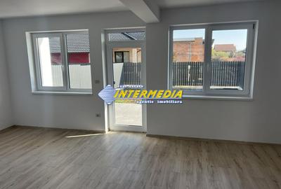 Vanzare Casa noua cu 4 camere in Cetate finisata la cheie cu toate utilitatile - 1