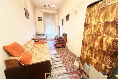 Vânzare apartament ultracentral - 4 boxe incluse + acoperiș nou - 6