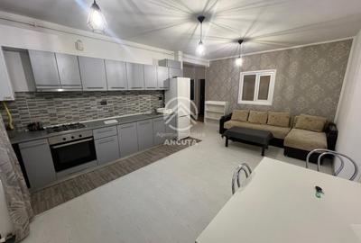 Apartament cu 3 camere semidecomandat, mobilat în Florești