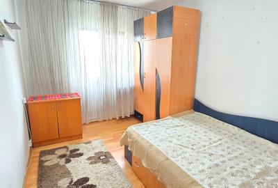 Apartament 2 camere de inchiriat, decomandat, CT, Alexandru, 300 euro - 1