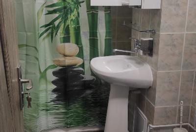 Proprietar închiriez ap. 2 camere decomandat, nemobilat. - 1