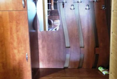 Apartament 3 camere, decomandat, mobilat, situat în cartierul Dorobanți 2 - 9