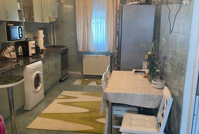 Apartament cu 4 camere decomandat, mobilat în Gorjului