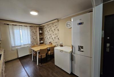 Proprietar vând apartament 3 camere , decomandat,renovat, zona Lipovei - 4