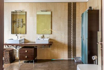 Vila unica individuala ***591mp*** // Erou Iancu Nicolae - 25