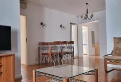 Apartament 3 camere, Aviatorilor, Arcul de Triumf, bloc boutique 2002 - 2