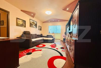 Apartament 4 camere Tractorul/ 2 bai/ 2 spatii de depozitare/etaj intermediar - 1
